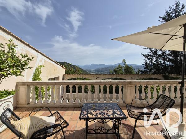 Maison à vendre 7 pièces 199 m² Saint-Laurent-du-Var