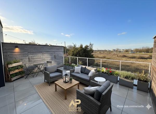 Appartement T4 - La Rochelle 83 m2 €442 000 ** - Référence JH676E
