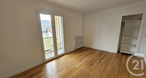 Appartement F4 à vendre  4 pièces - 112,69 m 2   LANNEMEZAN  - 65