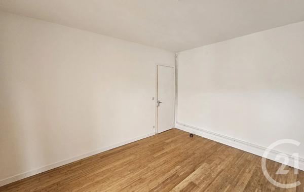 Appartement F4 à vendre  4 pièces - 112,69 m 2   LANNEMEZAN  - 65