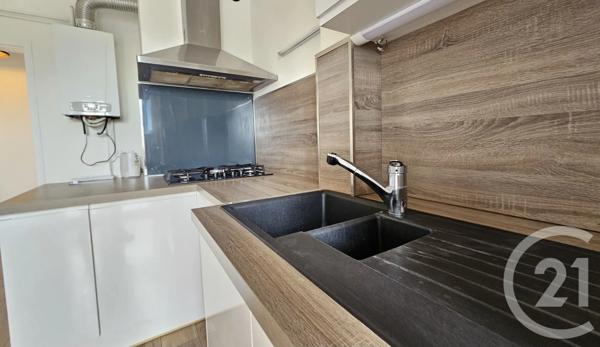 Appartement F4 à vendre  4 pièces - 112,69 m 2   LANNEMEZAN  - 65