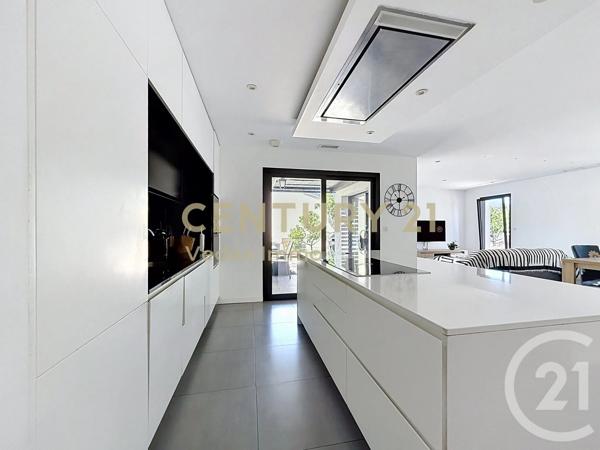 Maison à vendre  4 pièces - 117 m 2   GIGEAN  - 34