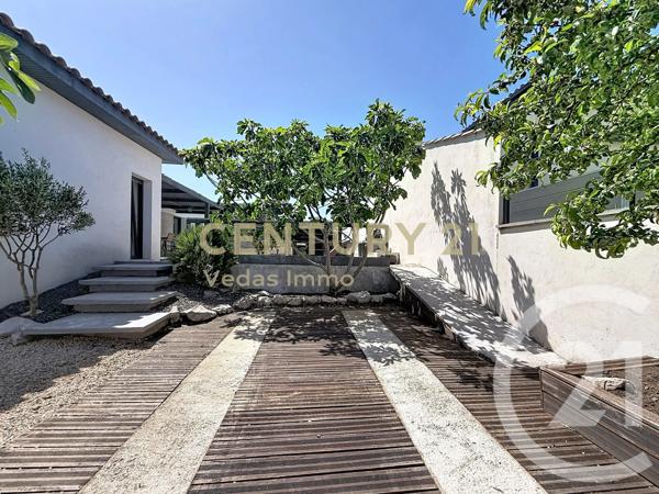 Maison à vendre  4 pièces - 117 m 2   GIGEAN  - 34