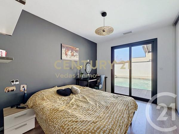 Maison à vendre  4 pièces - 117 m 2   GIGEAN  - 34