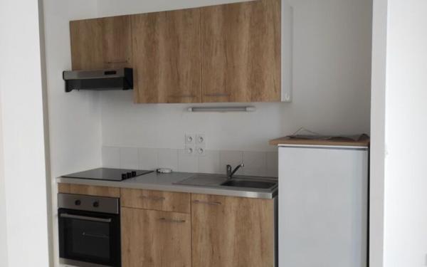 Appartement à louer    1 pièce •  Rochefort