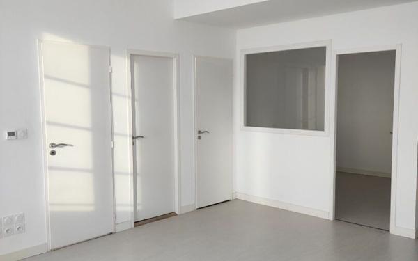 Appartement à louer    1 pièce •  Rochefort