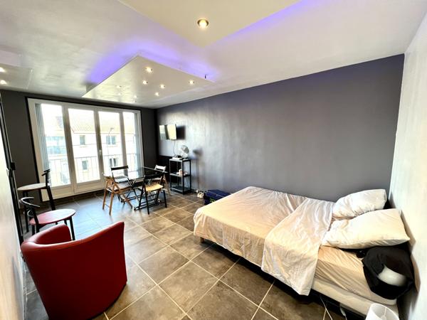 Le Blanc-Mesnil (93150) Studio 29m2 avec cave devant futur métro 17