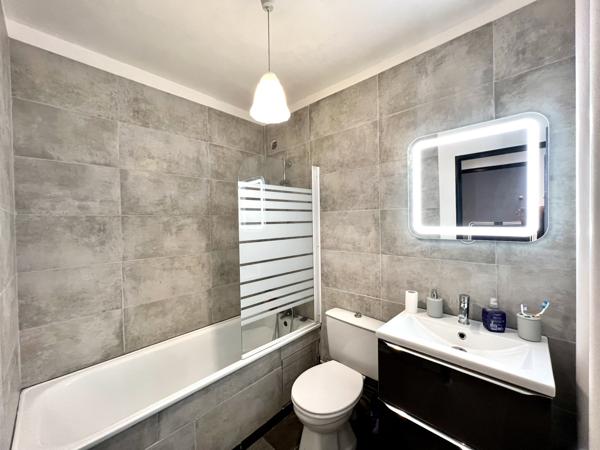 Le Blanc-Mesnil (93150) Studio 29m2 avec cave devant futur métro 17