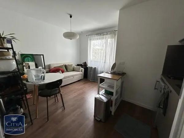 Appartement à louer 2 pièces 28.14m² Rosny-sous-Bois (93110)