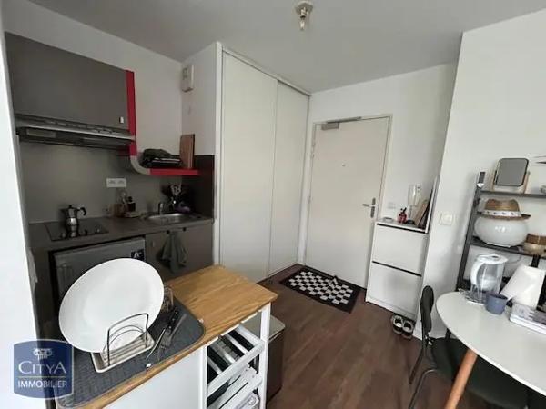 Appartement à louer 2 pièces 28.14m² Rosny-sous-Bois (93110)