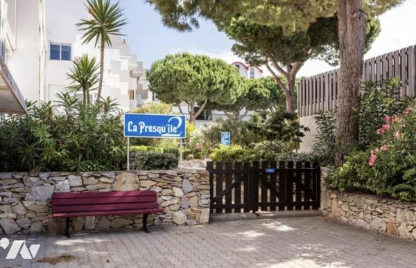 Un studio de 17m2 dans une résidence avec piscine à Gruissan
