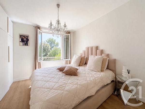 Appartement T3 à vendre  3 pièces - 64,58 m 2   AGDE  - 34