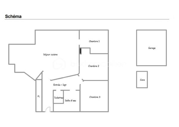 COUP DE CŒUR – Situé à Poisy dans un environnement calme et verdoyant, à seulement quelques minutes d’Annecy, appartement familial de 4 pièces (81,41 m² Carrez) entièrement rénové en rez-de-jardin.

Les extérieurs : 
Profitez d’une belle terrasse exposée Sud/Ouest et d’un jardin privatif sans vis-à-vis de 125 m² environ, agrémenté de bacs pour potager.
Intérieur :
•	Entrée avec placards aménagés et dégagement 
•	Cuisine entièrement équipée ouverte sur une lumineuse pièce de vie (30,58 m²) avec accès direct terrasse/jardin
•	3 chambres confortables, salle d’eau moderne avec douche, WC indépendant 

Annexes & Prestations :
•	Une cave privative, places de parking libres dans la copropriété
•	Un garage sécurisé en sous-sol (13,13 m²) en supplément

Informations techniques :
•	Chauffage individuel au gaz à condensation (installé en 2016) avec radiateurs à robinets thermostatiques
•	Ventilation VMC double/auto-réglable
•	Copropriété de 29 lots principaux – Aucune procédure en cours
•	Charges de copropriété : ~113 € / mois (1 360 € / an)

Idéal pour une famille en quête de calme à deux pas du bassin annécien. Contactez-moi rapidement pour organiser une visite !