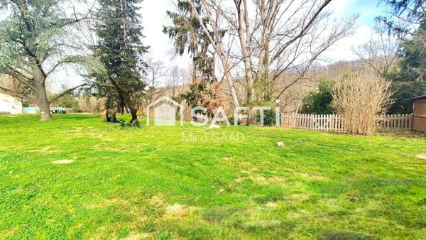 Terrain 1600m2 plat proche commodités avec acces privé sur le Tarn
