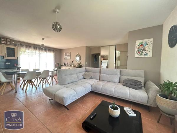 Maison à louer 4 pièces 90m² Monclar-de-Quercy (82230)
