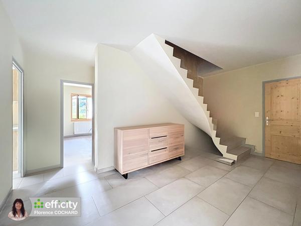 Appartement 2 pièces - 110 m² Exclusivité efficity