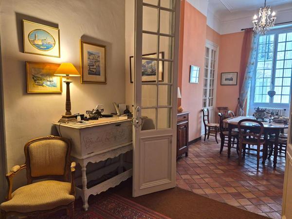 Appartement Marseille 13006  T6 161 m2