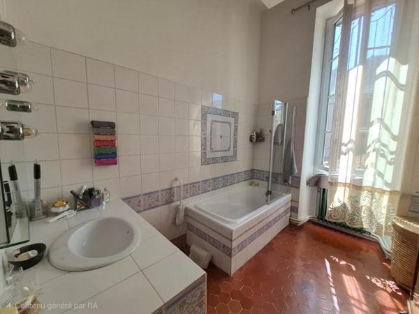 Appartement Marseille 13006  T6 161 m2