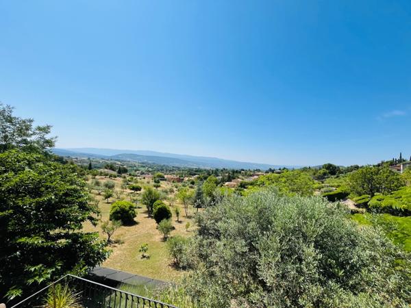 Saint-Saturnin-lès-Apt (84490) Idéalement située proche centre village avec vue imprenable !