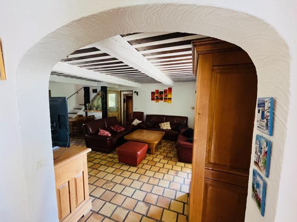 Saint-Saturnin-lès-Apt (84490) Idéalement située proche centre village avec vue imprenable !