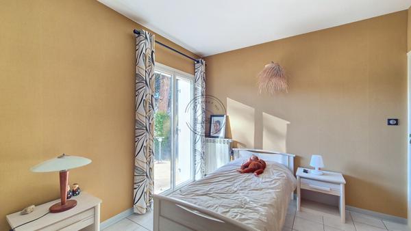 Cheval-Blanc (84460) PROPRIETE A CHEVAL-BLANC: ELEGANCE, CONFORT ET CADRE ENCHANTEUR AU PIED DU LUBERON