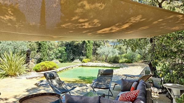 Cheval-Blanc (84460) PROPRIETE A CHEVAL-BLANC: ELEGANCE, CONFORT ET CADRE ENCHANTEUR AU PIED DU LUBERON