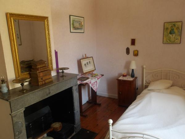 Charlieu (42190) Maison bourgeoise avec dépendance et maison de gardien sur 2 hectares libres