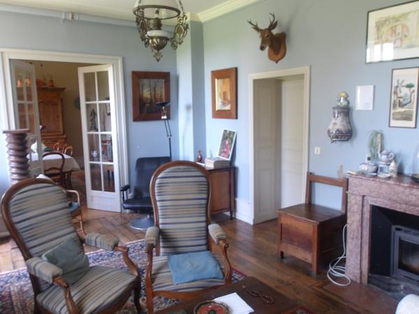 Charlieu (42190) Maison bourgeoise avec dépendance et maison de gardien sur 2 hectares libres