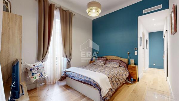 NICE - FLEURS / GAMBETTA : VASTE 4/5 PIÈCES DE 123 M² AVEC UNE GRANDE TERRASSE DE 45 M² À CIEL OUVERT