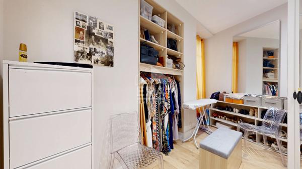 NICE - FLEURS / GAMBETTA : VASTE 4/5 PIÈCES DE 123 M² AVEC UNE GRANDE TERRASSE DE 45 M² À CIEL OUVERT