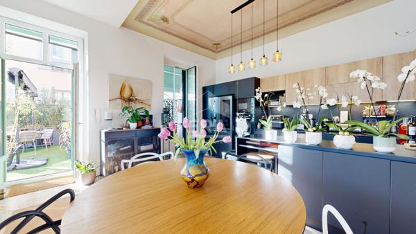 NICE - FLEURS / GAMBETTA : VASTE 4/5 PIÈCES DE 123 M² AVEC UNE GRANDE TERRASSE DE 45 M² À CIEL OUVERT