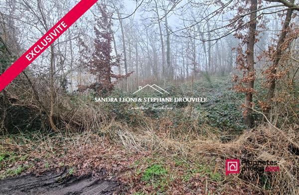 JOUY - JOLI TERRAIN de 918 m2