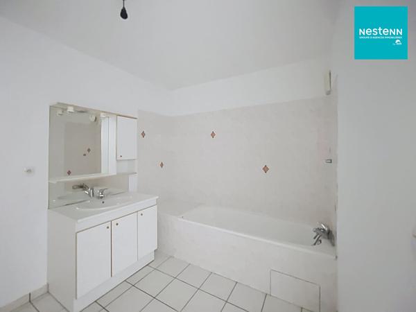 Montrond Les Bains - T2- 50 m² - Balcon 7 m² + cave en plein centre ville !