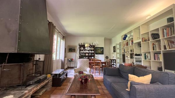 Ardèche, Privas : Maison de 231 m² avec appartement indépendant, jardin intimiste