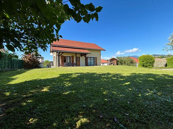Maison 5 pièces, sur sous-sol total, à vendre à Le Pont de Beauvoisin.
