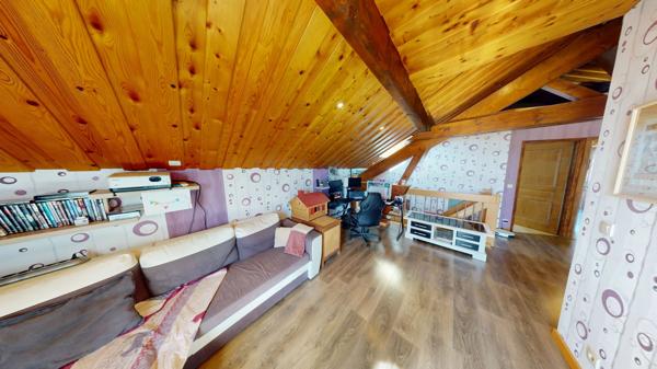 Maison 5 pièces, sur sous-sol total, à vendre à Le Pont de Beauvoisin.