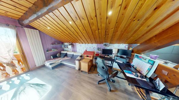 Maison 5 pièces, sur sous-sol total, à vendre à Le Pont de Beauvoisin.