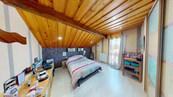 Maison 5 pièces, sur sous-sol total, à vendre à Le Pont de Beauvoisin.