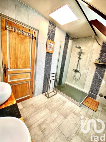 Maison à vendre 6 pièces 197 m² Yvré-l'Évêque