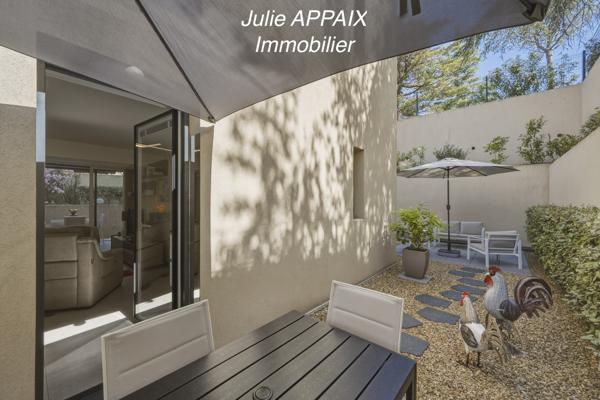 SAINT RAPHAEL, BEAU RIVAGE, APPARTEMENT DEUX PIECES AVEC GARAGE DANS RESIDENCE DE STANDING