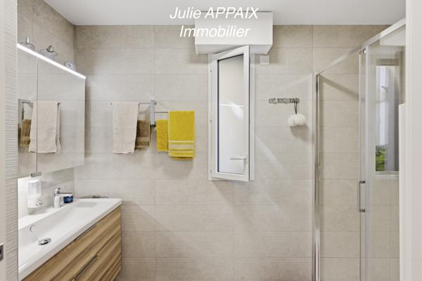 SAINT RAPHAEL, BEAU RIVAGE, APPARTEMENT DEUX PIECES AVEC GARAGE DANS RESIDENCE DE STANDING