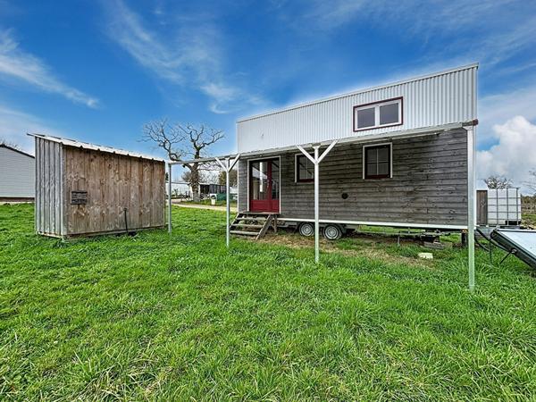 À Vendre : Terrain de loisir avec Tiny House ? Chambellay