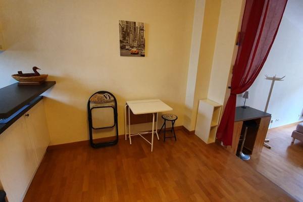 Studio de 34 m² Le Plessis Robinson 210 000 € **  - Référence  478