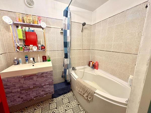 Bel Appartement T4  80 m2 Lumineux à Port-de-Bouc