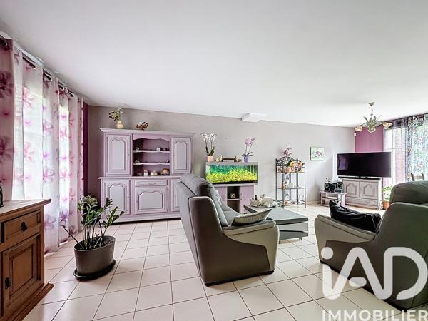 Maison à vendre 5 pièces 125 m² Saint-Pierre-du-Perray