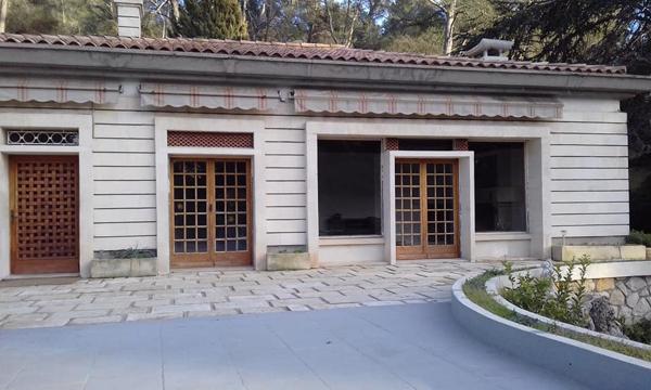 Saint-Rémy-de-Provence (13210) MAISON avec grand terrain et piscine St Remy de Provence
