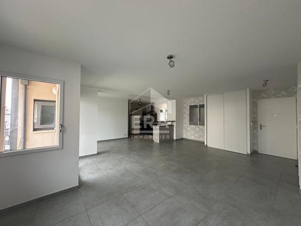 Châteauroux hyper centre - appt T4 avec balcon et parking