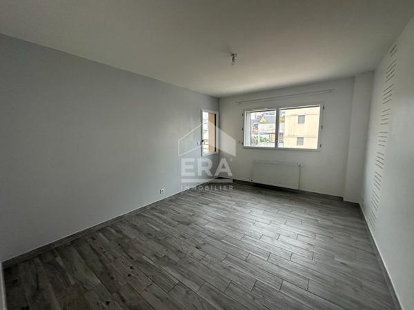 Châteauroux hyper centre - appt T4 avec balcon et parking