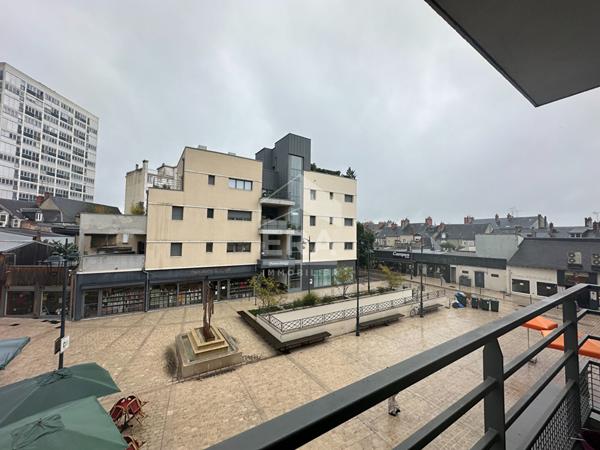 Châteauroux hyper centre - appt T4 avec balcon et parking