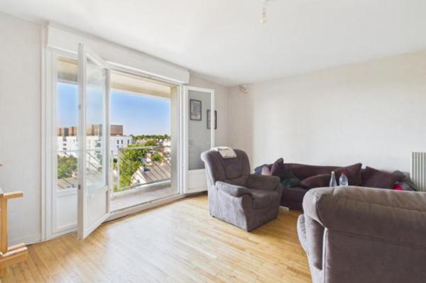 Vente - Appartement 5 pièces 83 m 2 RENNES (35000)